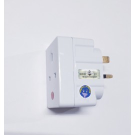 UK 13A 3WAY ADAPTOR WITH NEON