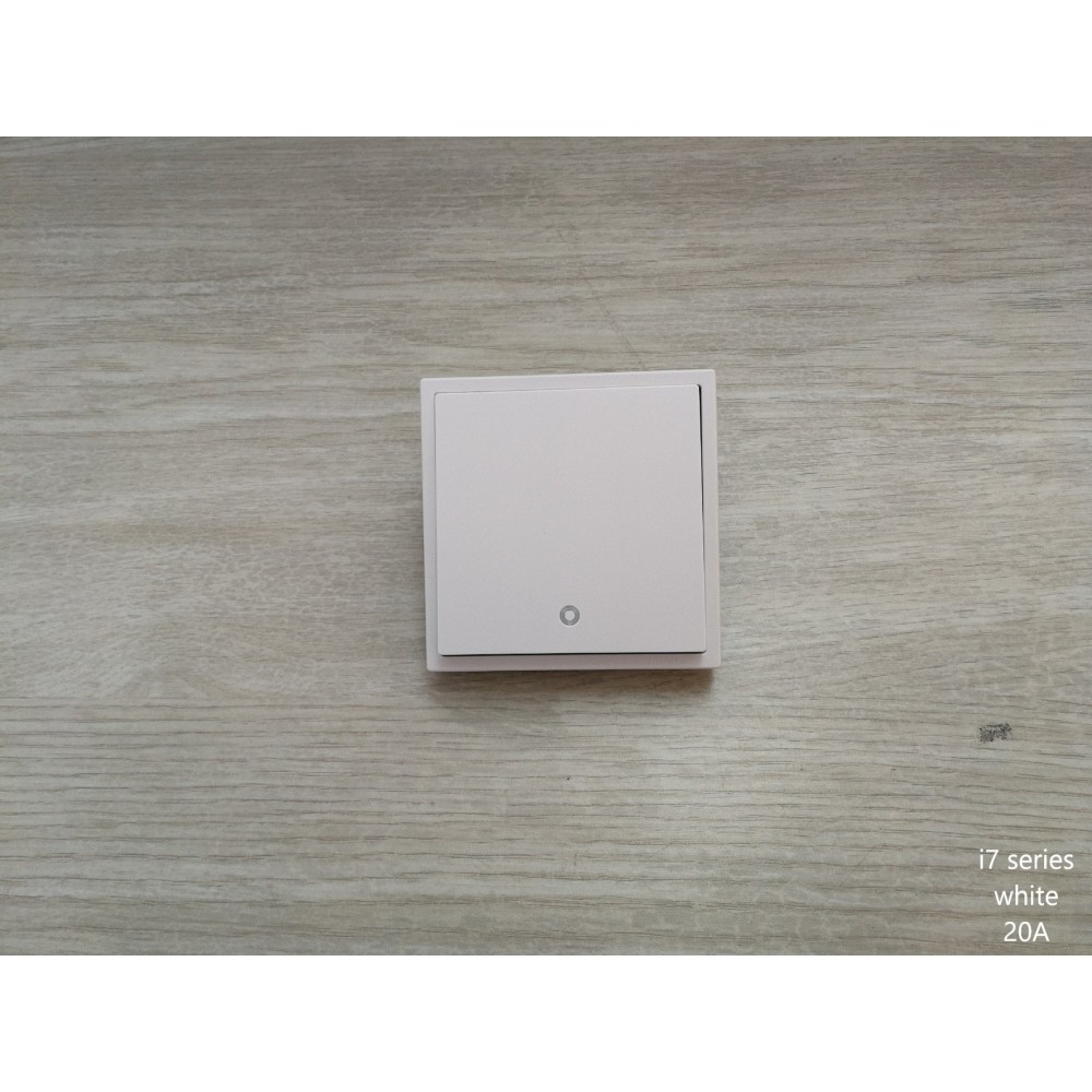 I7 WHITE 20A D/P